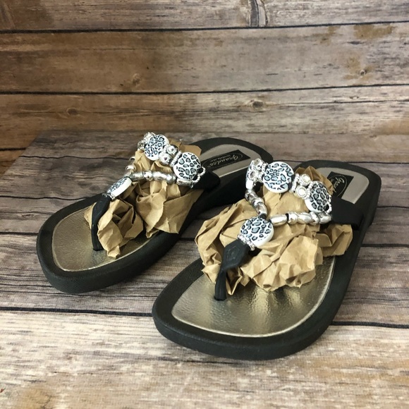 Grandco Beaded Sandals - Picture 3 of 5